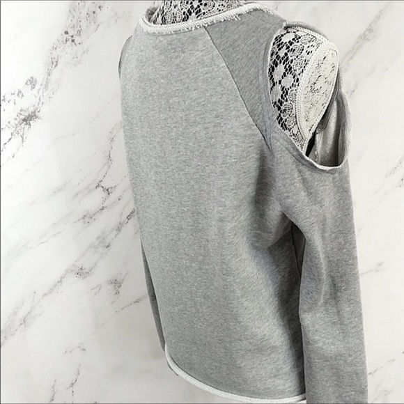 New! 2 toned grey cold shoulder sweatshirt w/ tags - Picture 3 of 4